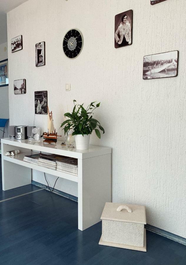 Apartman M&M Apartment Паг Екстериор снимка